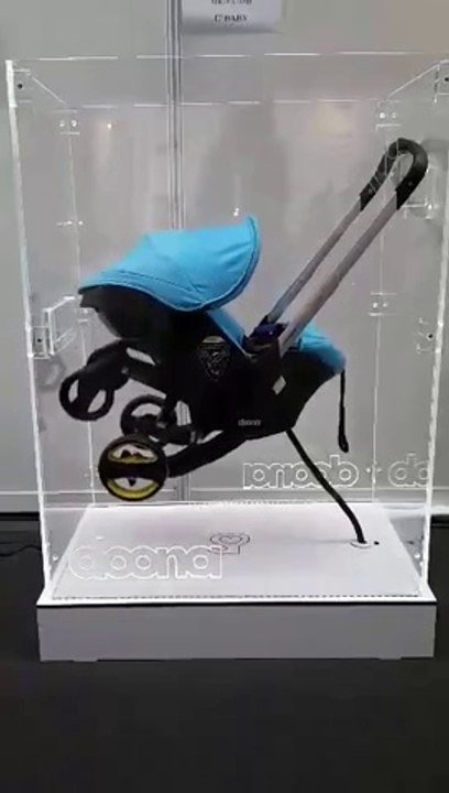 Doona, un siège-auto transformable en poussette !