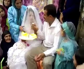 شادی کی پہلی رات ہی شوہرنےبیوی کا حلیہ بگاڑ دیا۔۔۔۔۔۔ - Video Dailymotion