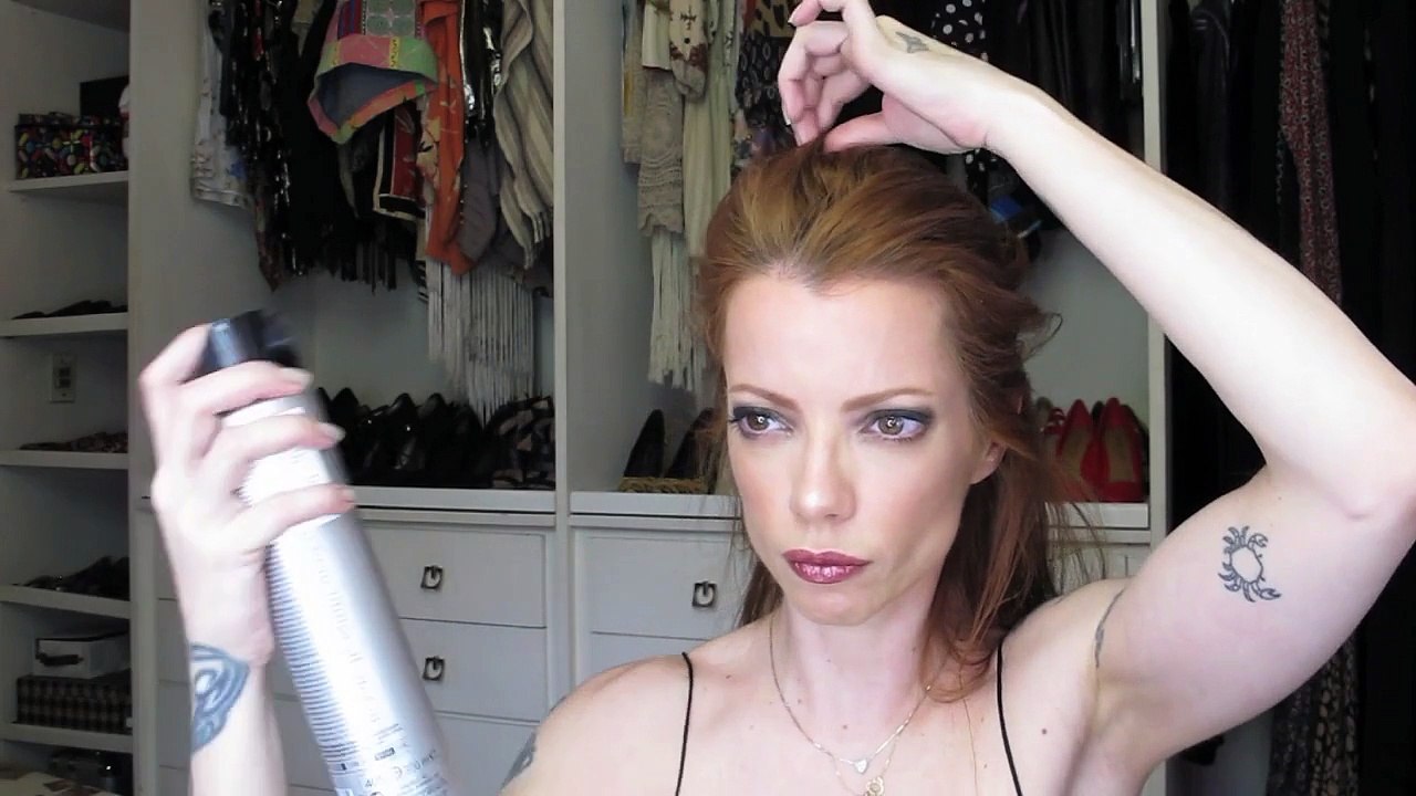 Julia Petit Passo a Passo Verde e Dourado Cabelo