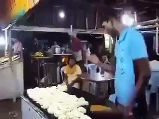 Have you ever seen a baker like this one