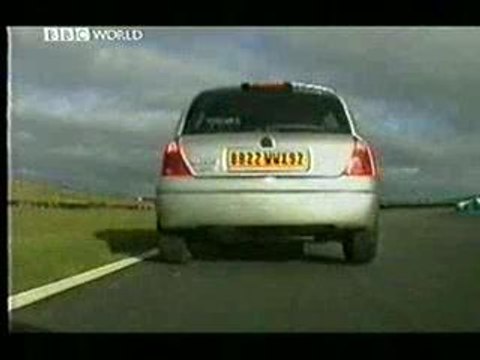 Citroen Saxo VTS vs Renault Clio Sport