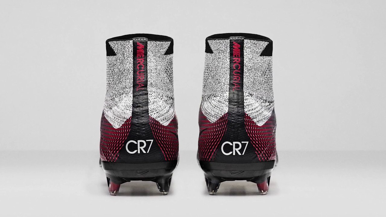Nike honore CR7 avec deux nouvelles paires de chaussures !