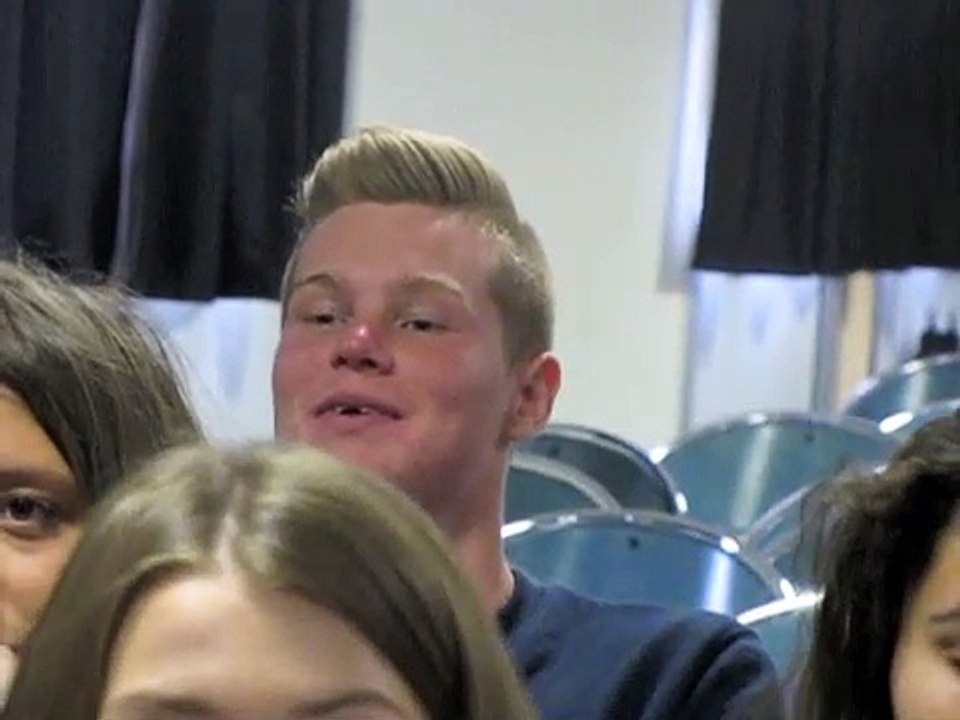 Prix première chance à l'écriture, 9e année, les anciens témoignent [mobile]