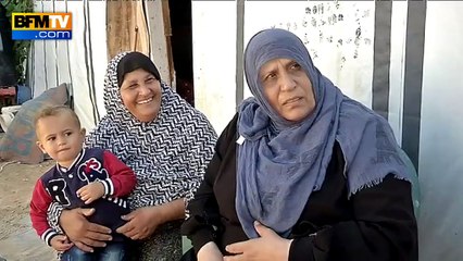 A Gaza, les jeunes lancent des pierres sur les soldats israéliens