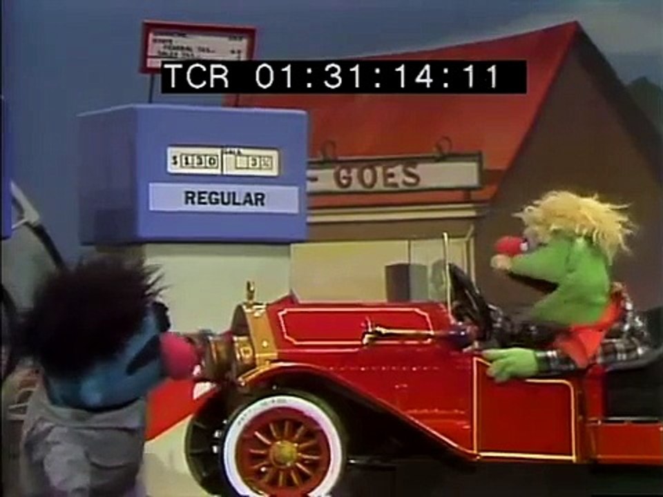 Classic Sesame Street - Fill 'er up!