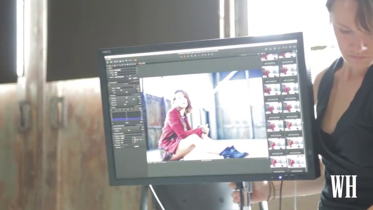 Lauren Cohans December 2014 Cover Shoot with Womens Health