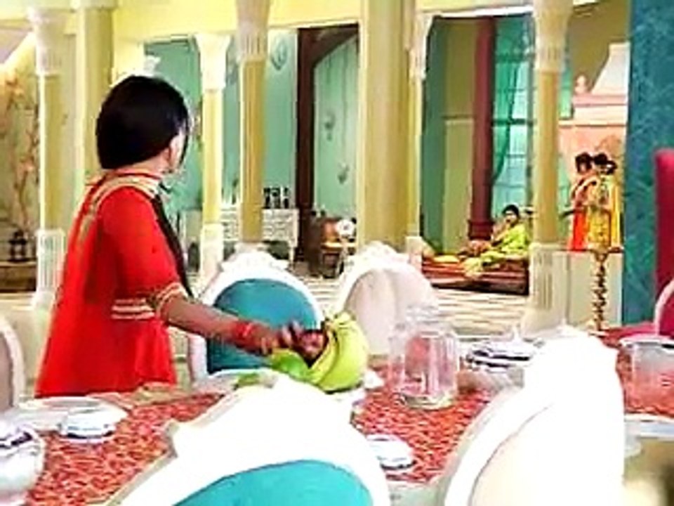 Bihaan ko Zinda dekh kar Dhruv ko Laga Jatka - 15 October 2015 - Thapki Pyaar Ki
