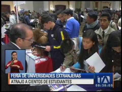 Feria de universidades extranjeras atrajo a cientos de estudiantes