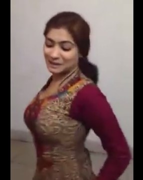 Best Ever Hot Dance by Pakistani Girl: Baby Doll Mai Sone Di
