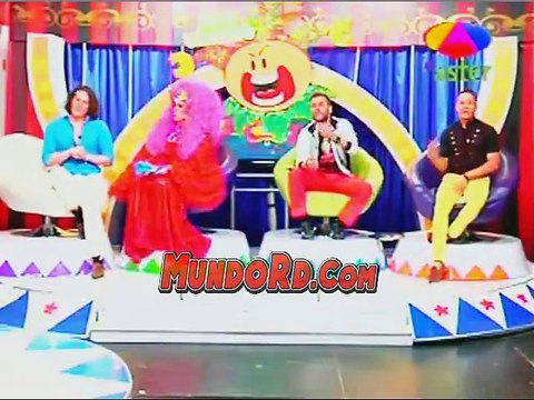 Los cirqueros muestran una nueva edición de la supuesta pela de lengua que le dieron al pacha