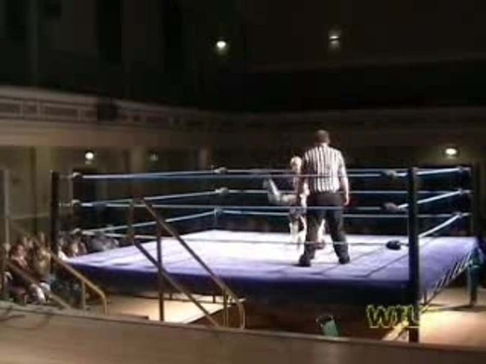 Justin Richards vs. Spinner McKenzie