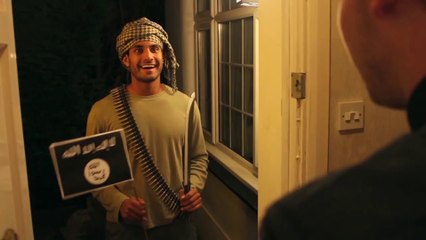 Costume Halloween inapproprié (VOSTFR)