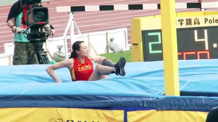 Li Ling, a Chinese beautiful pole vaultor
