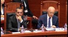 Akuzat e opozitës në Kuvend: Ministri më i korruptuar, jep dorëheqje; Beqaj: Jo- Ora News