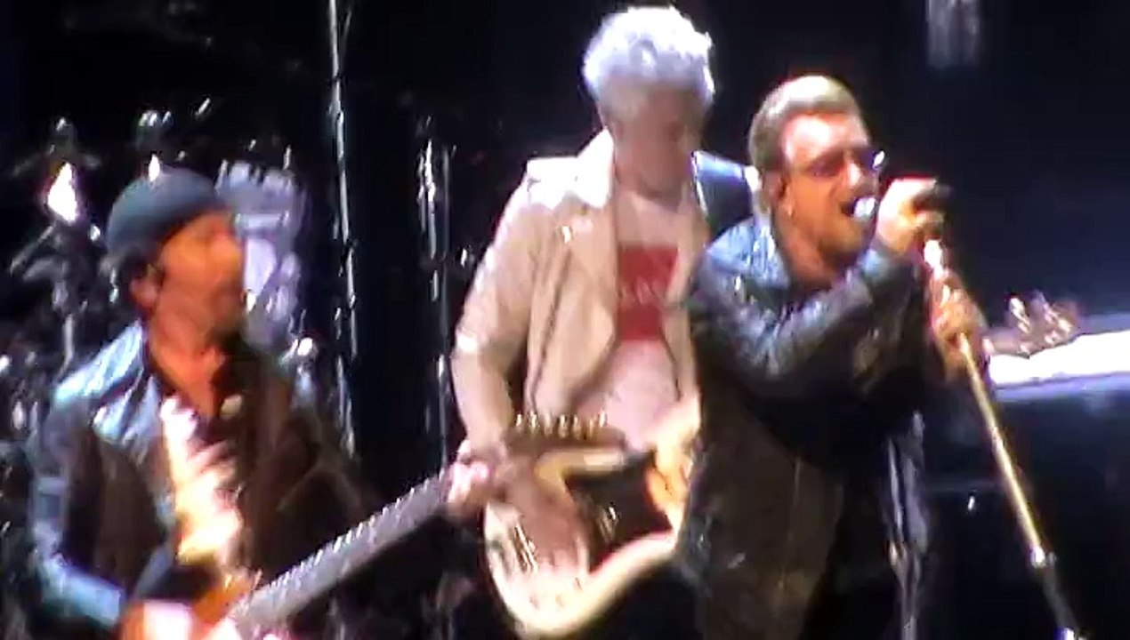 U2 - Antwerpen " Sportpaleis " 13-10-2015 " I will follow "