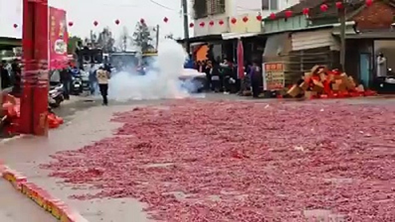 Millions of firecrackers all go off at once _ Sonu HD Songs