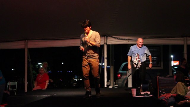 Dean Z sings the Buddy Holly song 'Peggy Sue' Elvis Week 2015