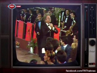 zeki müren eskimeyen dostumsun - sen benim eski değil eskimeyen dostumsun