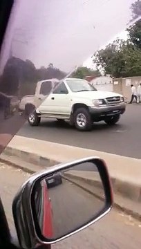 A Pakistani ecposing the reality of ayaz sadiq in na122