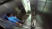 Terrible caméra cachée dans l'ascenseur