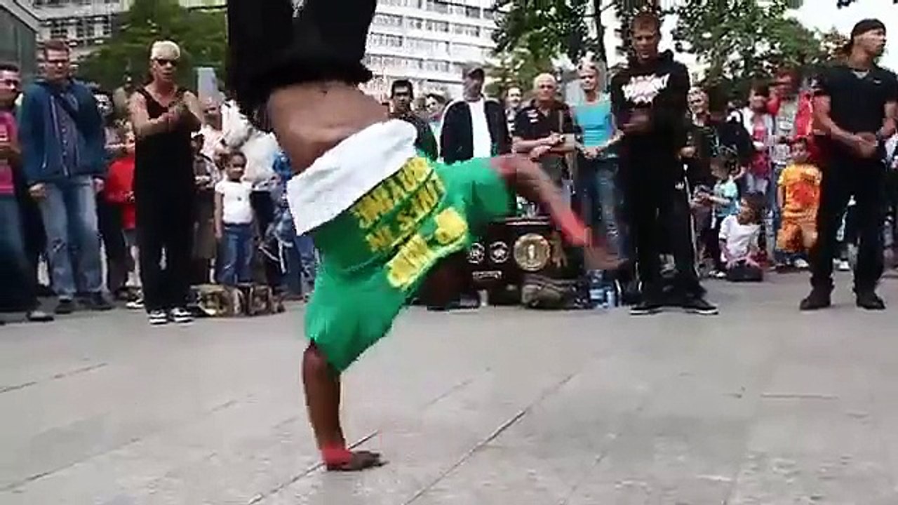 Break Dancer! Break dance!