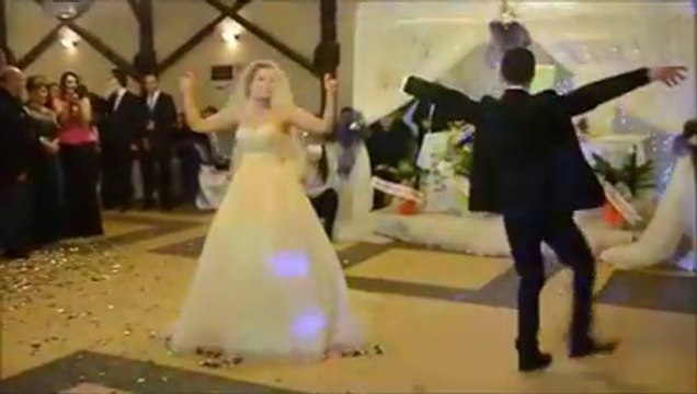 Ege Düğünü böyle olur Harmandalı Zeybek efe oyunu !