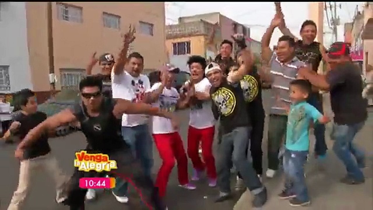 Broma a taxista: ¿Nos lleva a la raza? (Los destrampados)