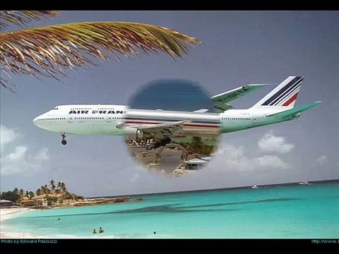 ST Maarten Airport landings and ACCIDENT-GUXPYrncfZ8