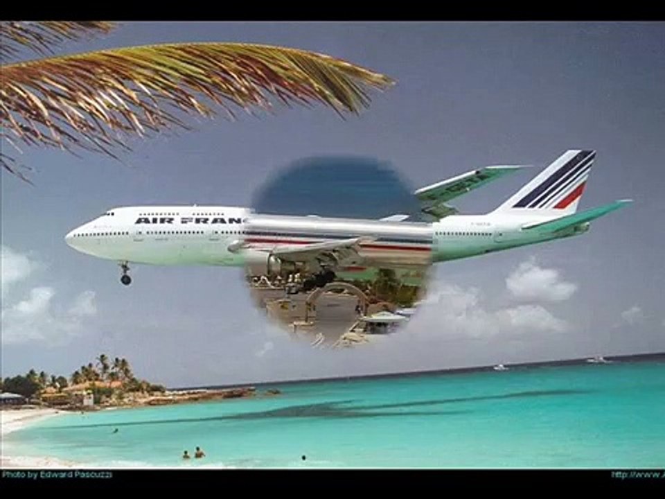 ST Maarten Airport landings and ACCIDENT-GUXPYrncfZ8