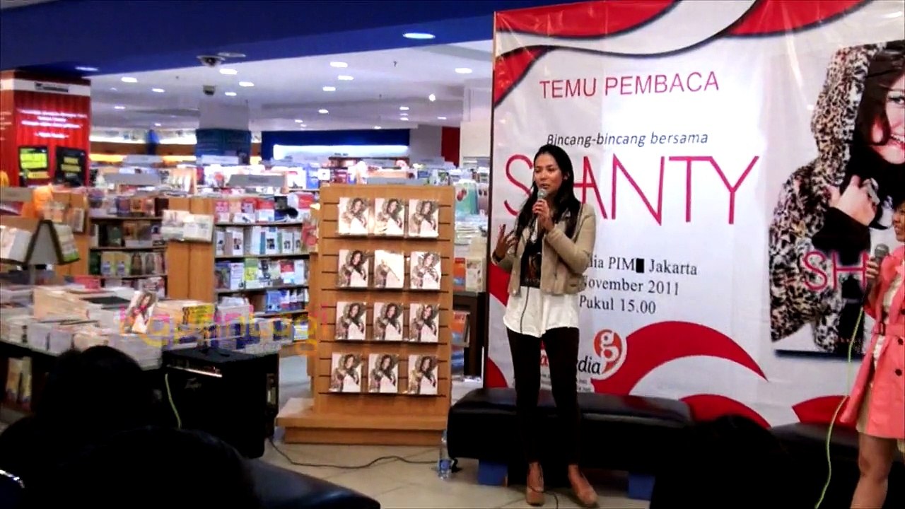 Shanty Peluk Mesra Reza Rahadian