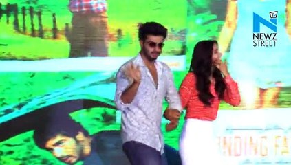 Kareena celebrates wedding anniversary without hubby Saif