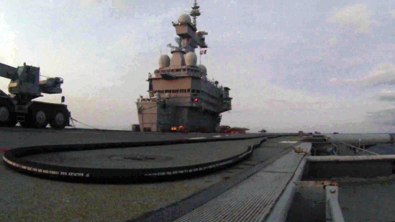 Tir Aster 15 depuis le porte-avions Charles de Gaulle