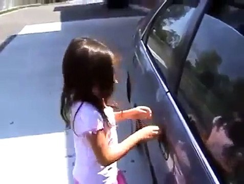 Girl Surprised With a Puppy is the Cutest Thing You’ll See All Week