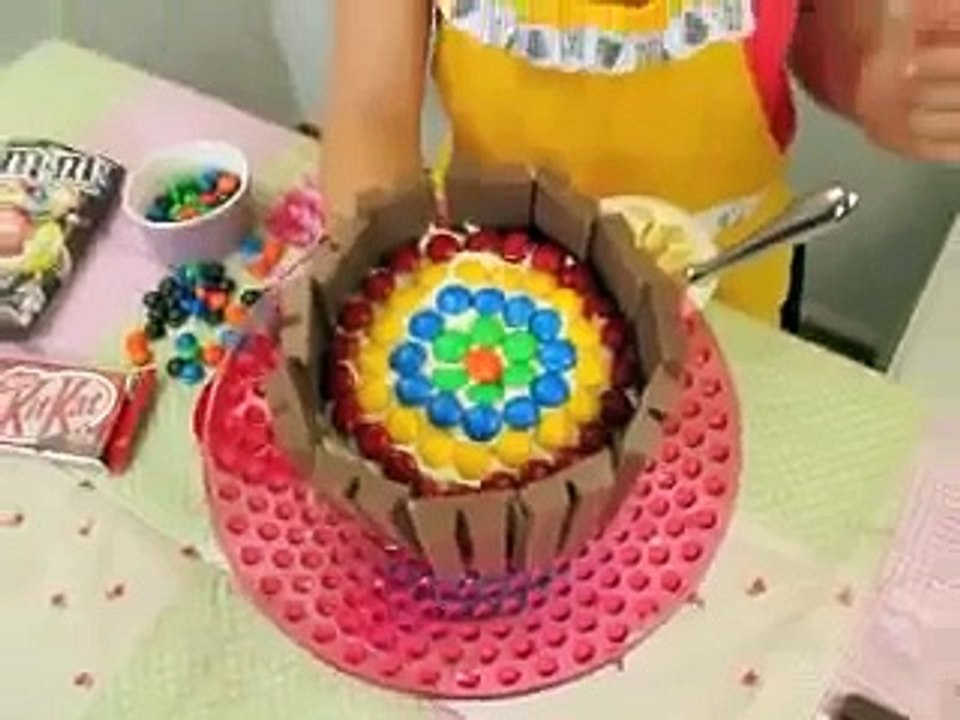 Merry Christmas 2012 from Charli & Ashlee Charlis crafty kitchen seasons greetings