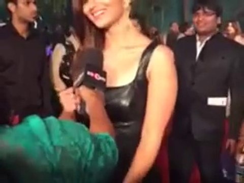 Alia Bhatt with the Filmfare lady at the Britannia Filmfare Awards