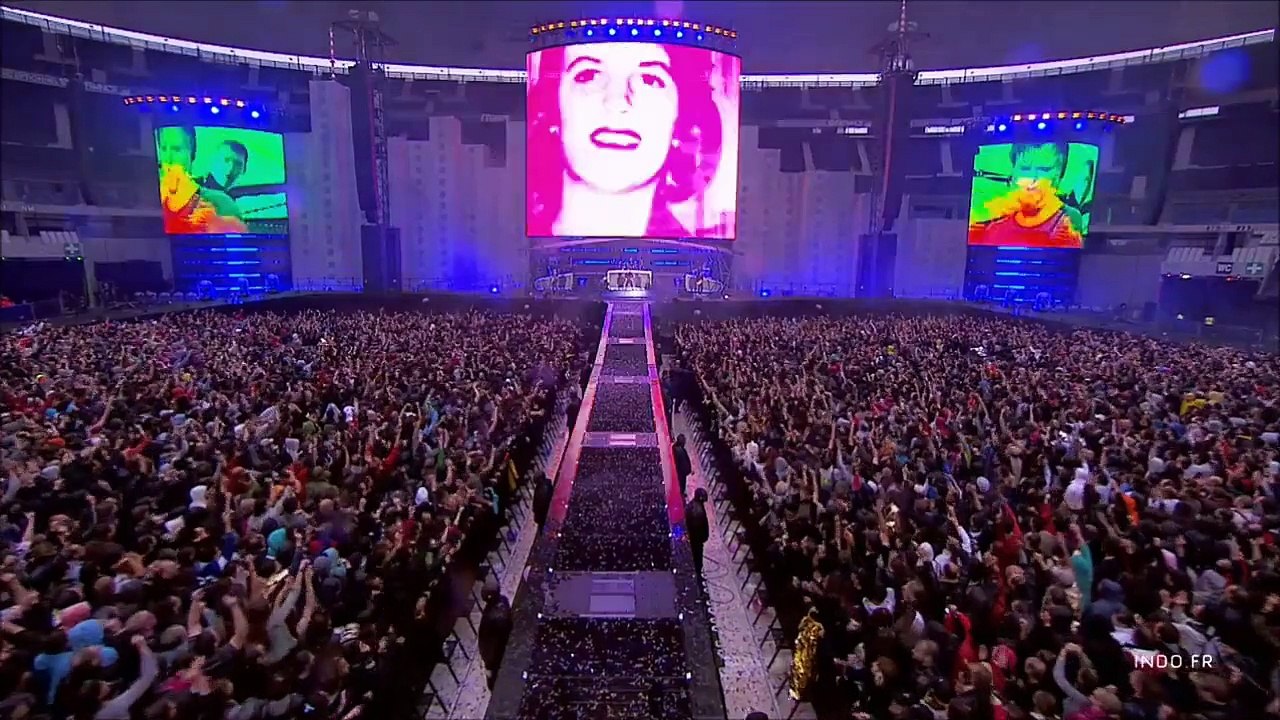 SORTIE DU BLACK CITY CONCERT INDOCHINE STADE DE FRANCE