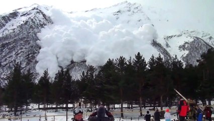 Çığa Karşı Top Atışı