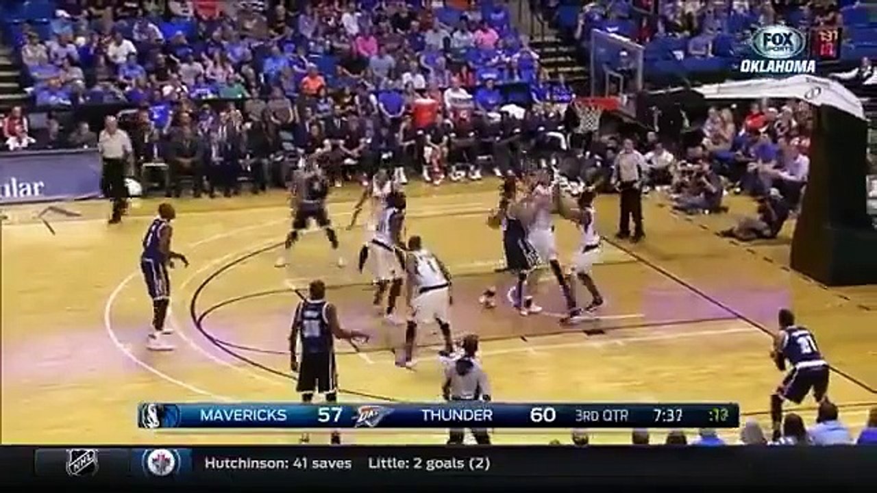 شاهد كيف أبدع لاعبنا الدولي الوحيد صالح الماجري في أول مباراة له في NBA مع فريقه "دالاس مافريكس"