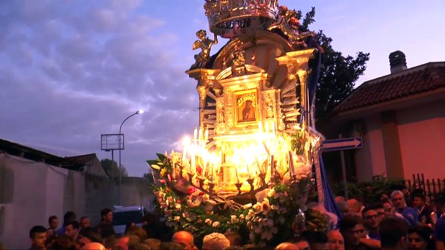 Casaluce (CE) - La madonna di Casaluce in processione (15.10.15)