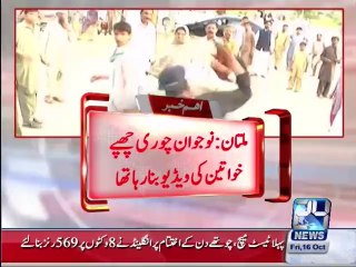 Guy making video of women is thrashed in Multan