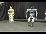 ROBOT simplement comme un homme danses!