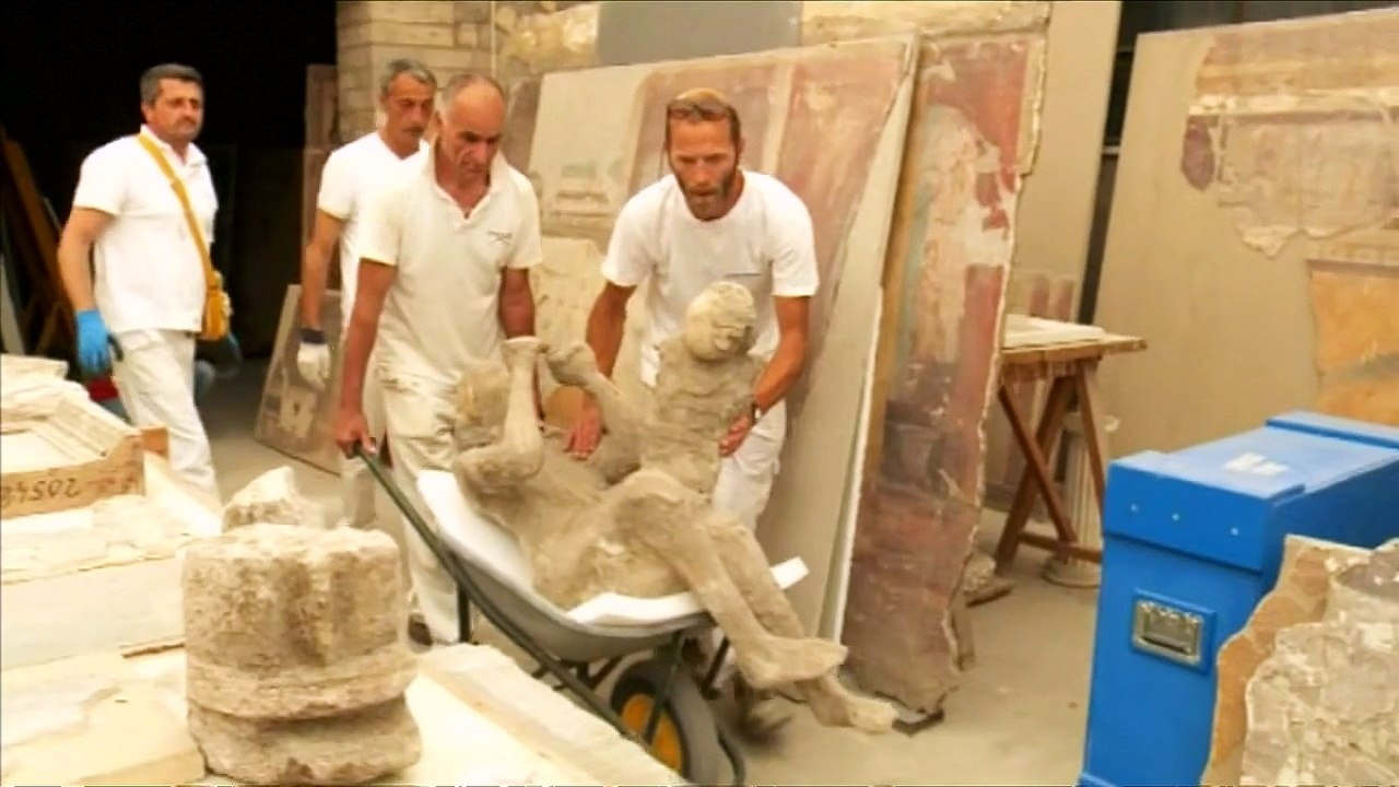Secrets of Pompeii brought to life using a CT scanner