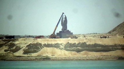 أول ظهور لتمثال الحرية بقناة السويس الجديدة يونيو2015
