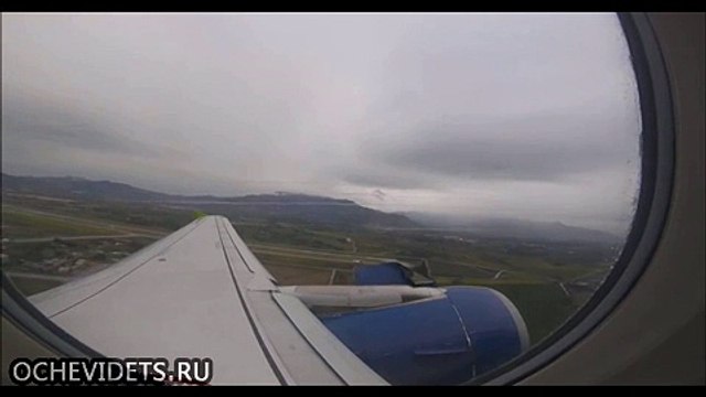 В Чили пассажиры сняли, как их лайнер начал разваливаться на куски