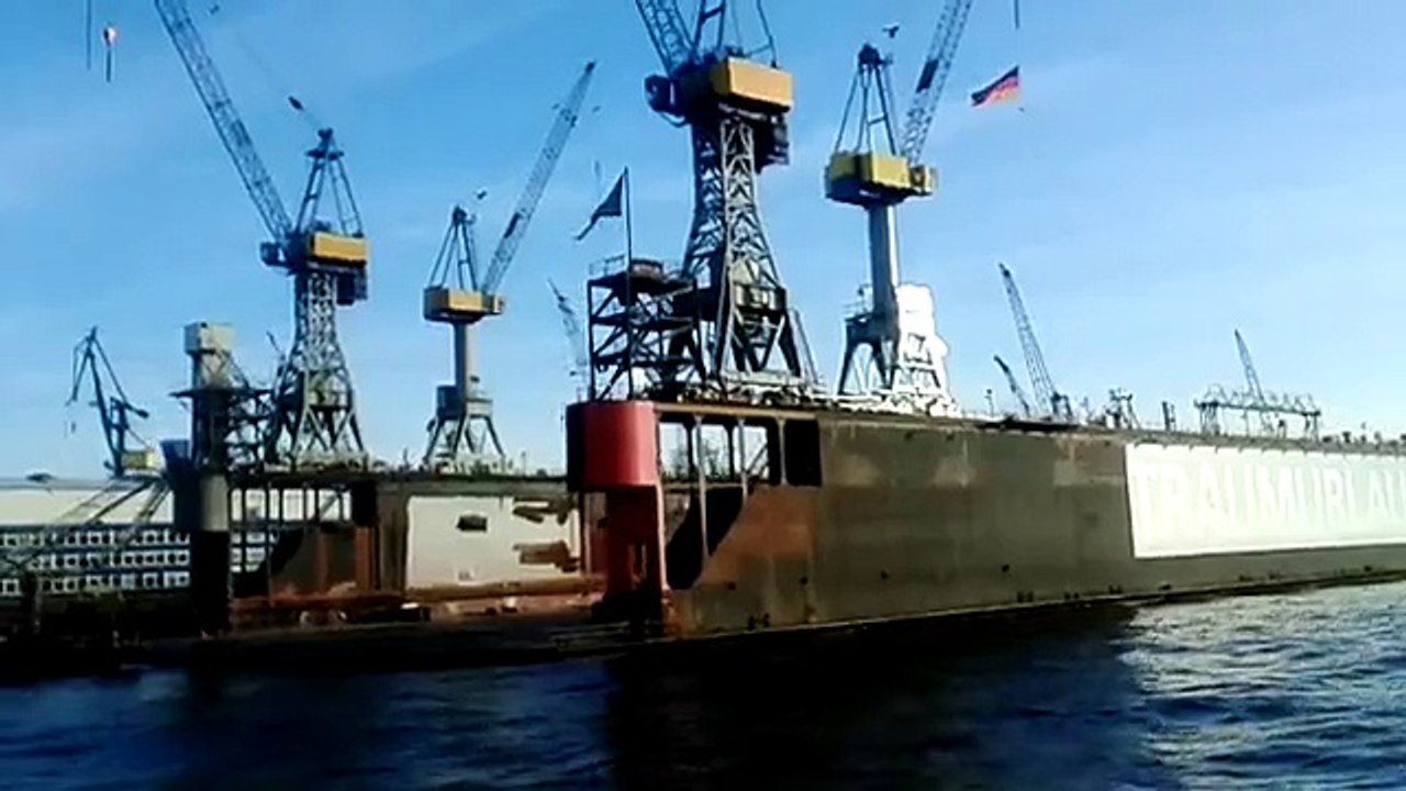 Hambarg ship