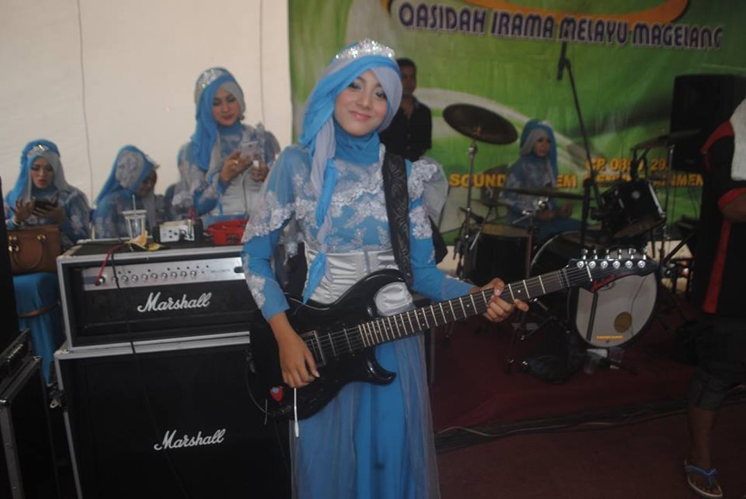Qasidah Dangdut Qasima Laksana Raja Di Laut Live