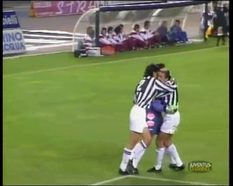 Juventus 3-2 Torino 1993/94 goals: Conte, Kohler, Möller