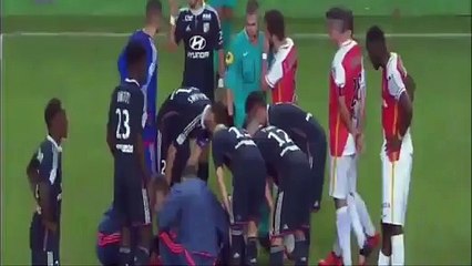 Wallace gets a Red Card due to crazy tackle vs Lyon!