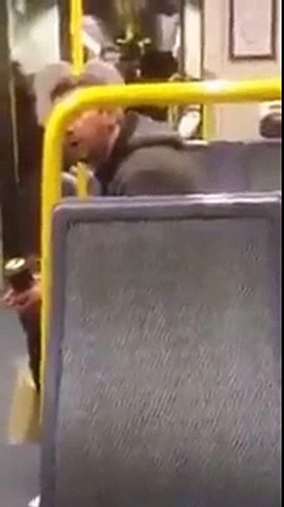 Un algérien bourré dans le métro