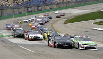 Nascar 15 | Kentucky - Toyota | Gameplay
